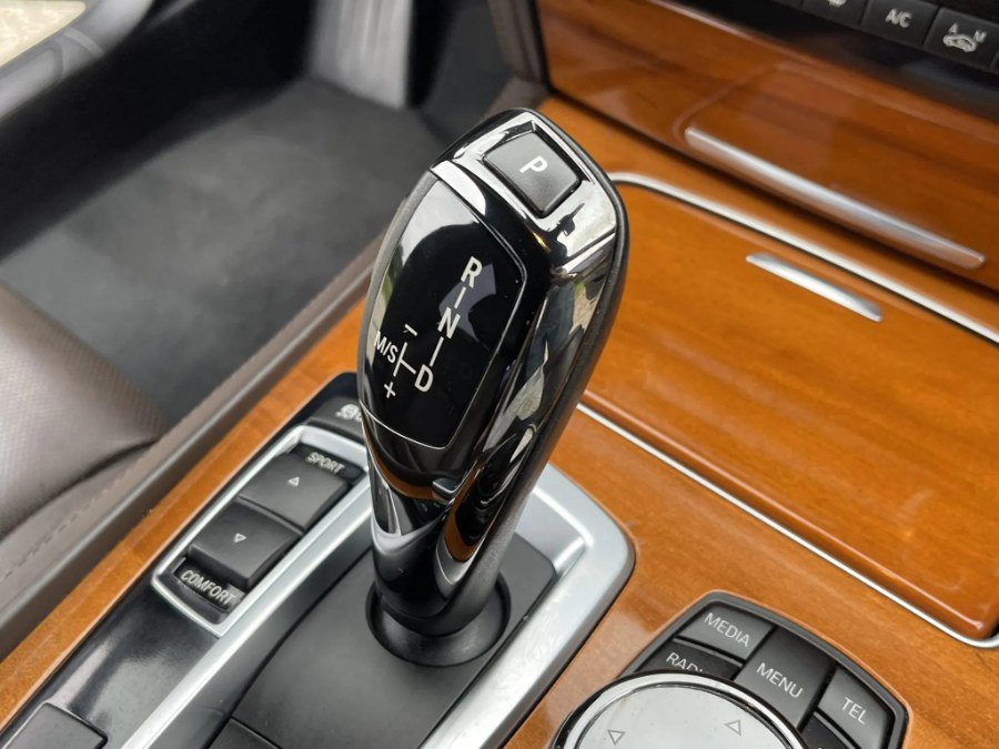 Used 2014 BMW 760Li RWD image 39