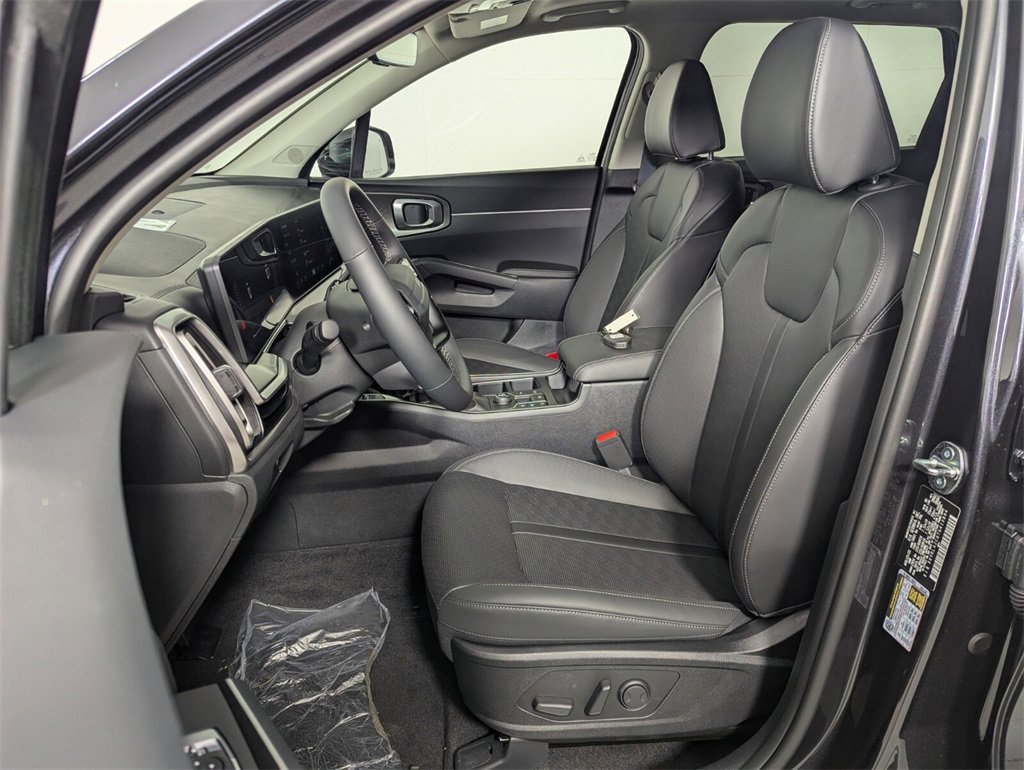 New 2026 Kia Sorento S image 12