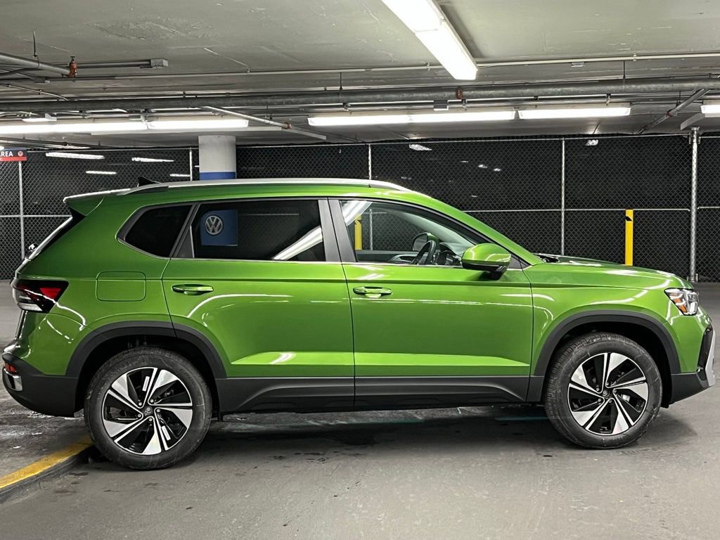 New 2026 Volkswagen Taos SE image 37