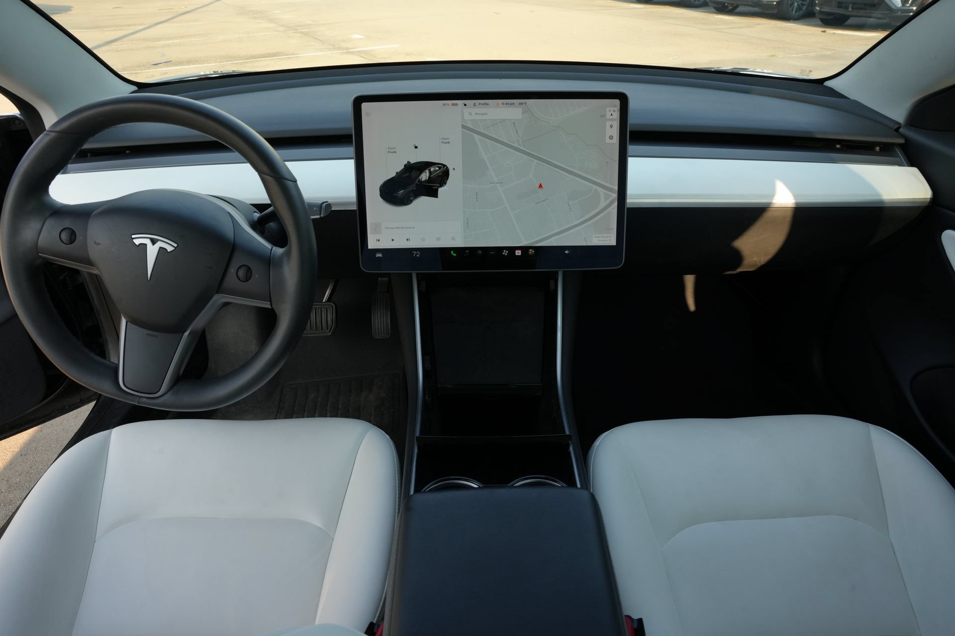Used 2020 Tesla Model 3 Standard Range Plus RWD image 8