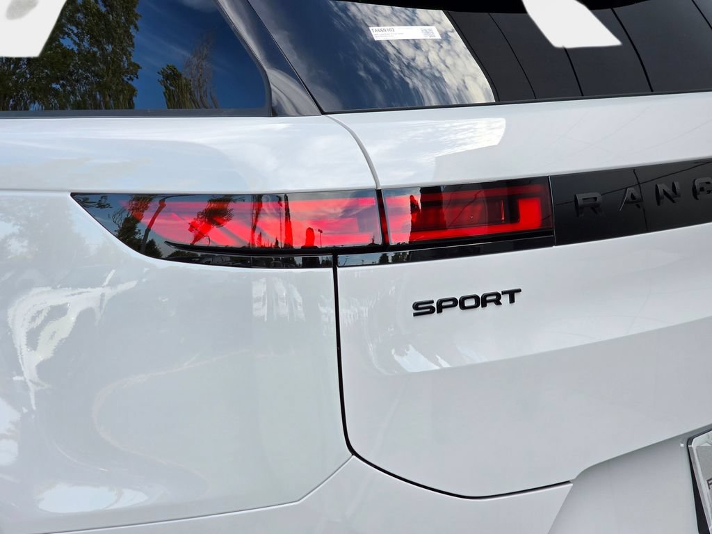 New 2026 Land Rover Range Rover Sport Dynamic SE AWD/4WD image 35