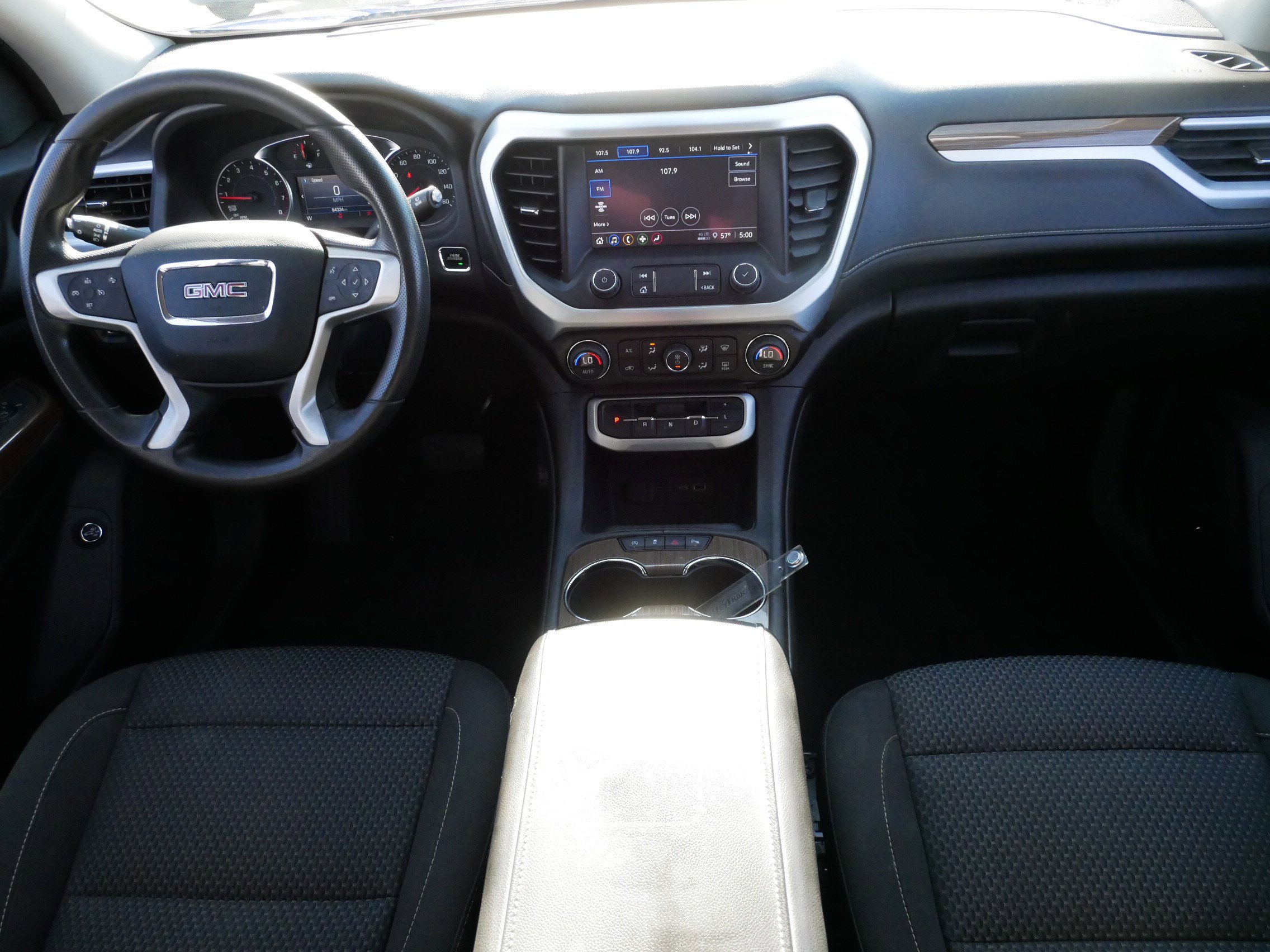 Used 2023 GMC Acadia SLE w/ Driver Convenience Package AWD/4WD image 10