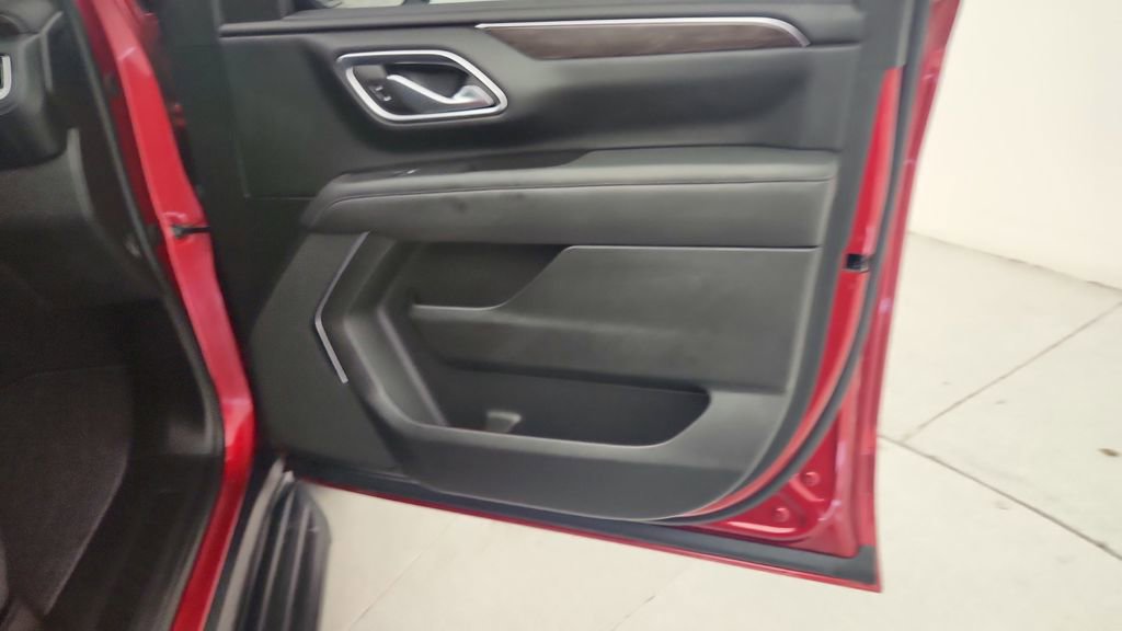 Certified 2023 Chevrolet Tahoe LS RWD image 30