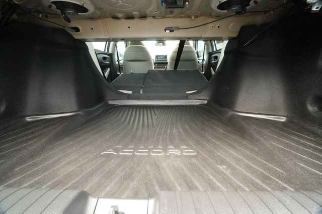 Used 2025 Honda Accord SE image 27