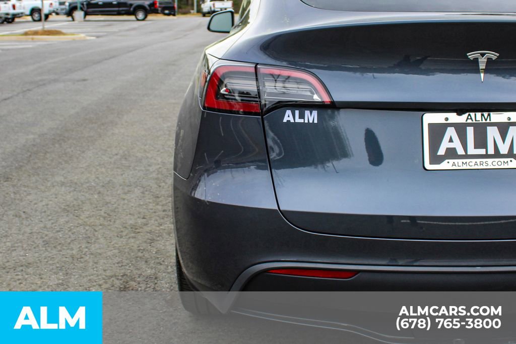 Used 2023 Tesla Model Y Long Range image 13