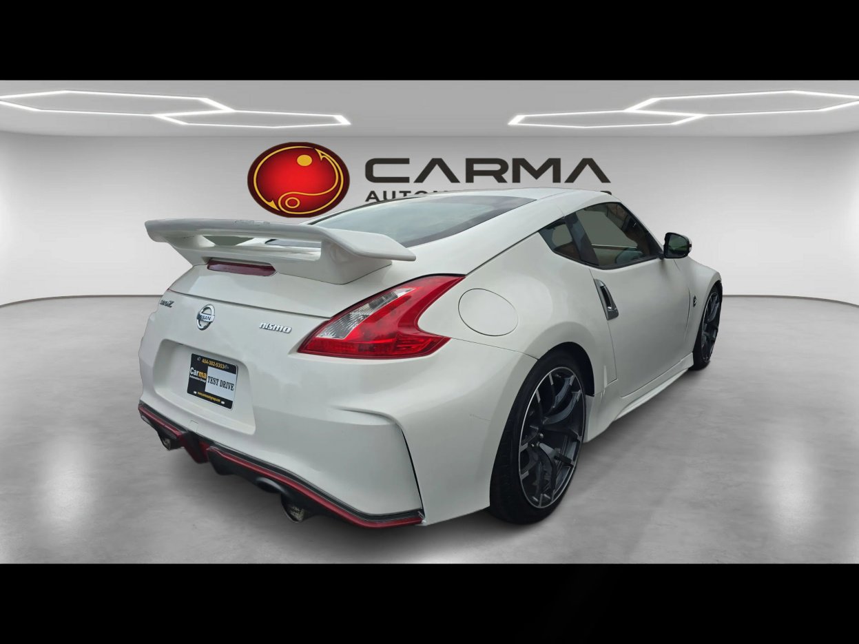 Used 2016 Nissan 370Z NISMO image 5