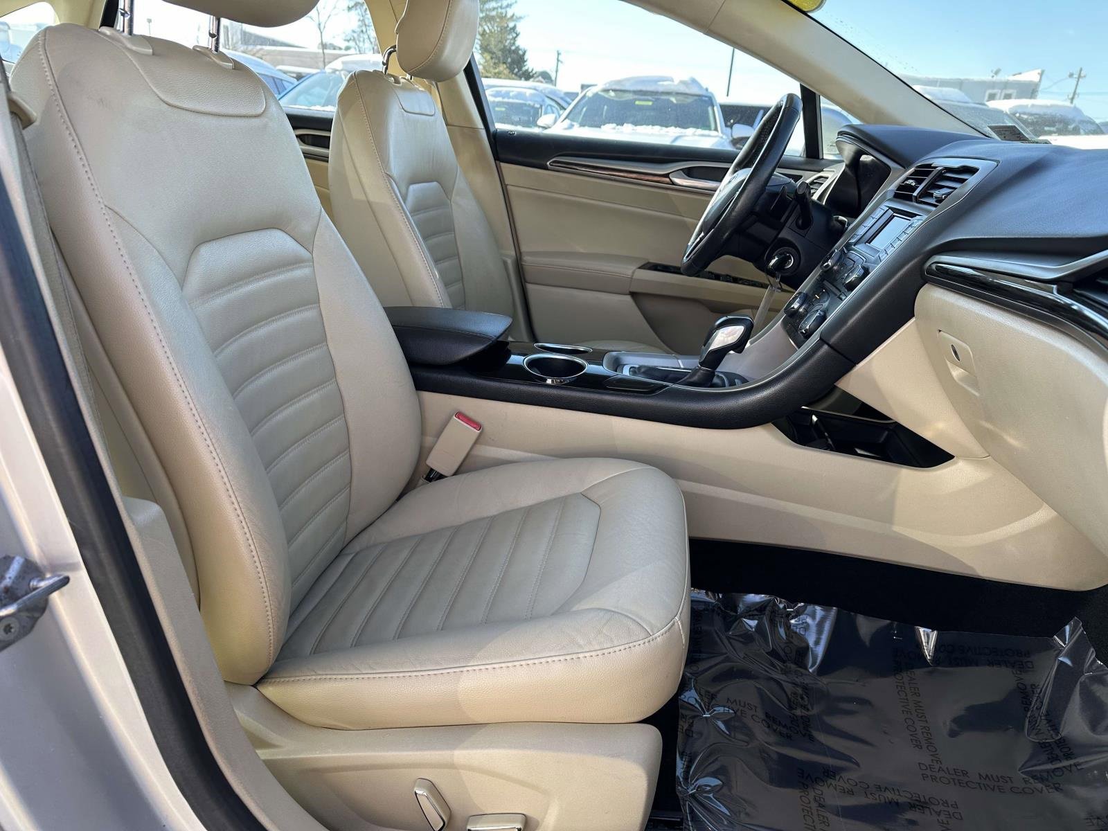 Used 2013 Ford Fusion SE image 24