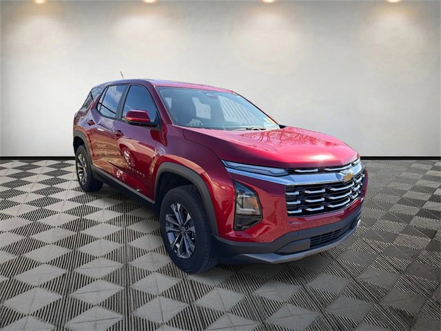 Used 2025 Chevrolet Equinox LT image 3