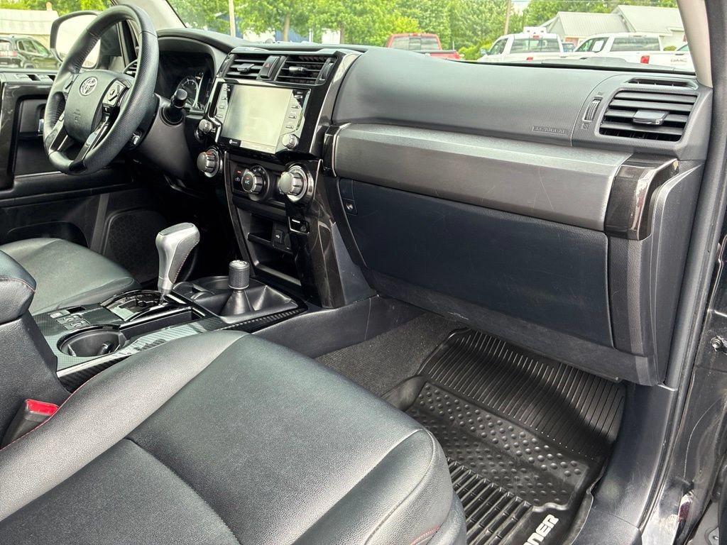 Used 2020 Toyota 4Runner TRD Off-Road Premium w/ Moonroof Package AWD/4WD image 36