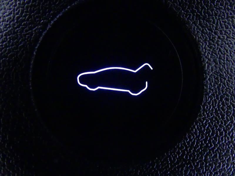 Used 2024 Tesla Model Y 2WD image 26