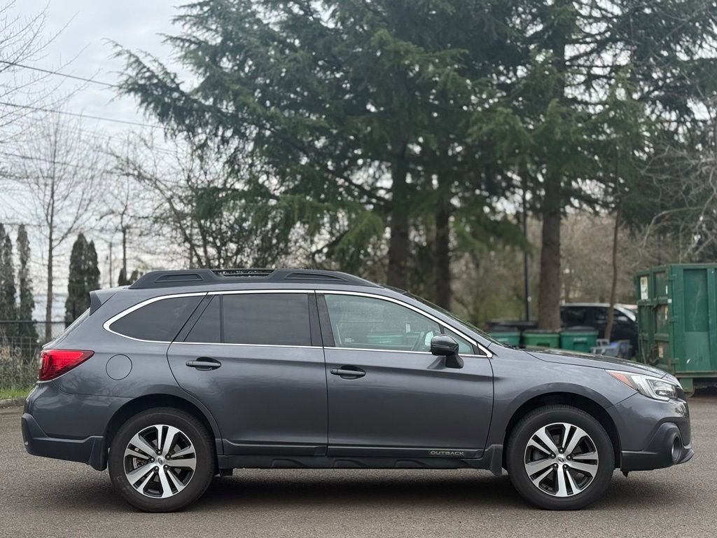 Used 2018 Subaru Outback 2.5i Limited image 6