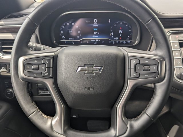Used 2023 Chevrolet Suburban Z71 w/ Luxury Package AWD/4WD image 14