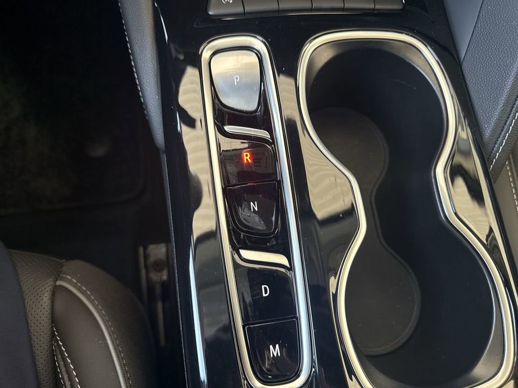 Certified 2021 Buick Envision Avenir w/ Technology Package II image 16