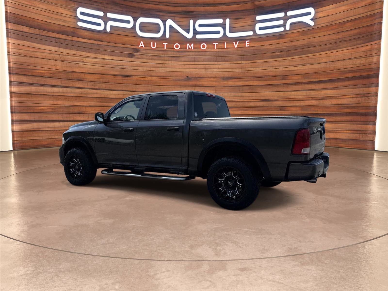 Used 2014 RAM 1500 Express AWD/4WD image 3