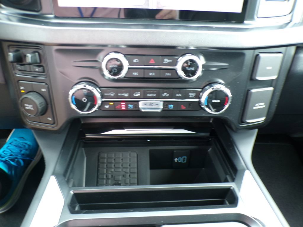 New 2026 Ford F250 Platinum AWD/4WD image 30