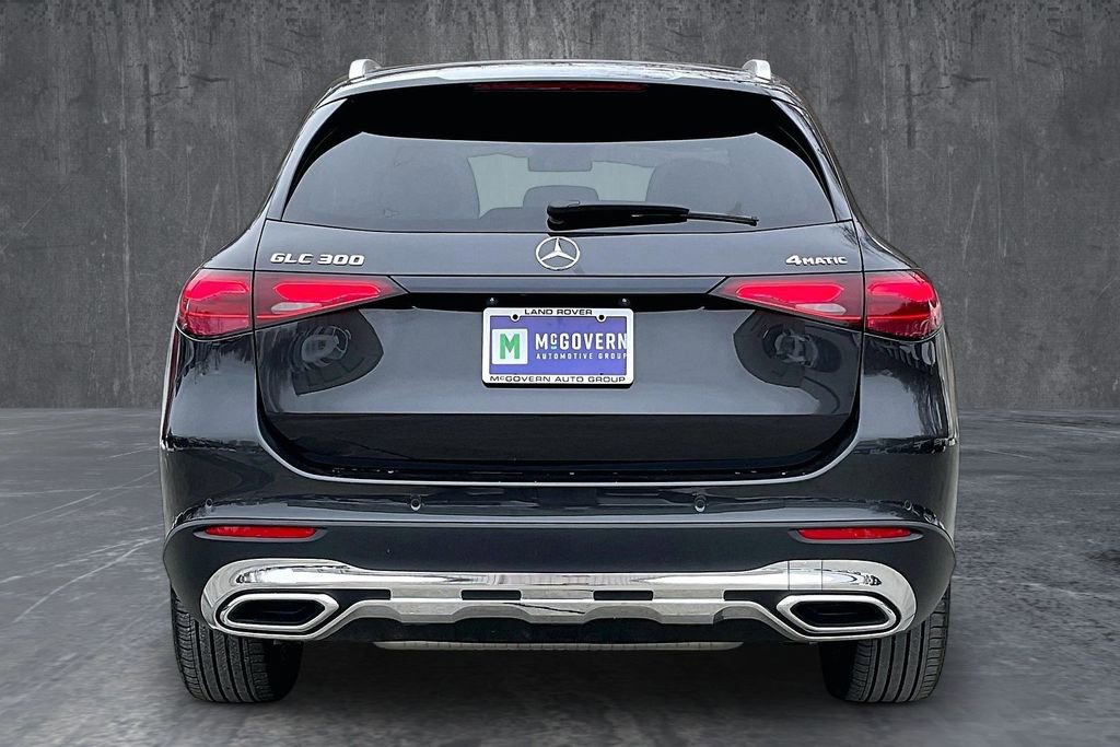 Used 2023 Mercedes-Benz GLC 300 4MATIC image 5