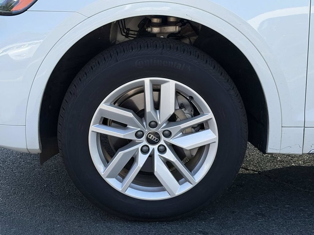 Used 2023 Audi Q5 2.0T Premium AWD/4WD image 11