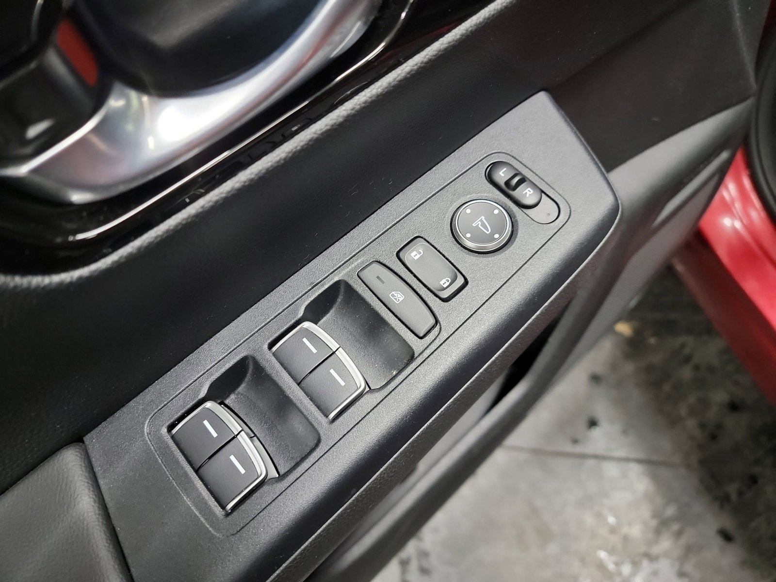 Used 2023 Honda CR-V Sport Touring image 14