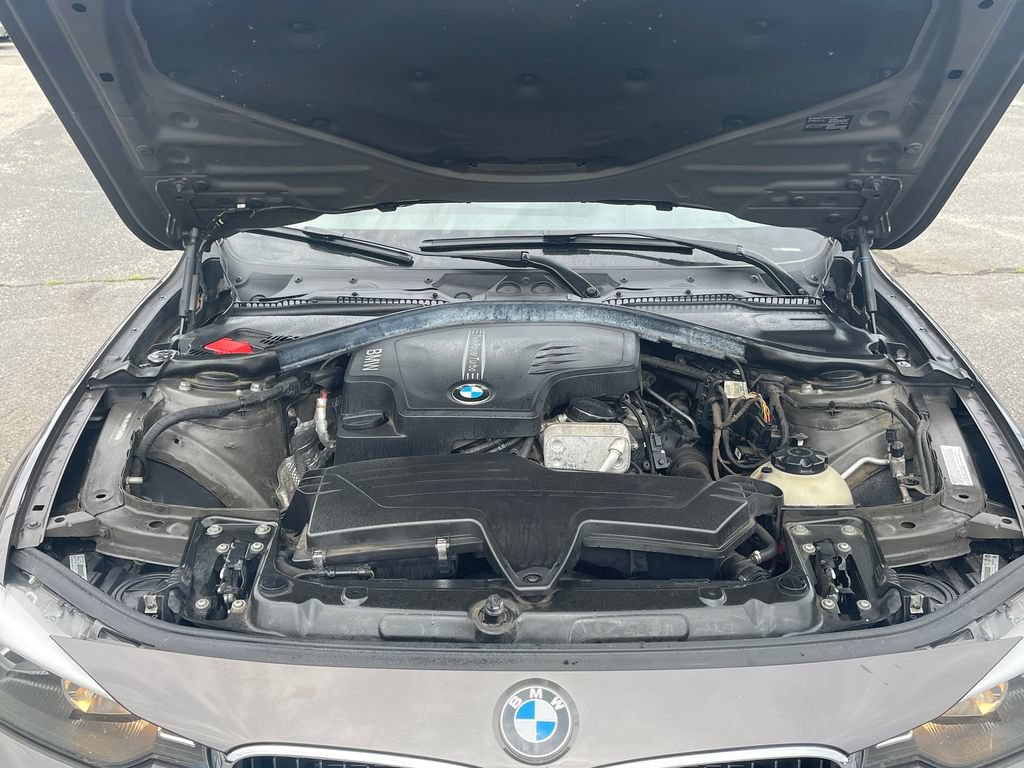 Used 2014 BMW 328i xDrive Sedan AWD/4WD image 12