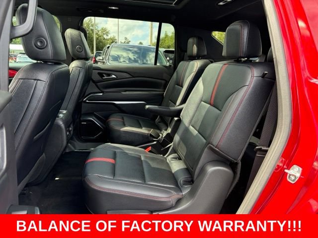 Used 2024 Chevrolet Traverse RS FWD image 15
