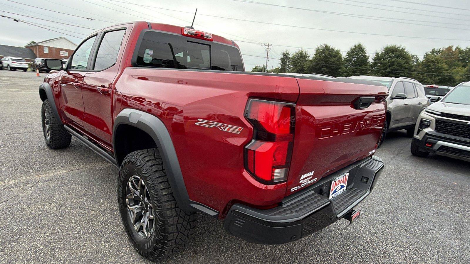 New 2026 Chevrolet Colorado ZR2 w/ Technology Package AWD/4WD image 11
