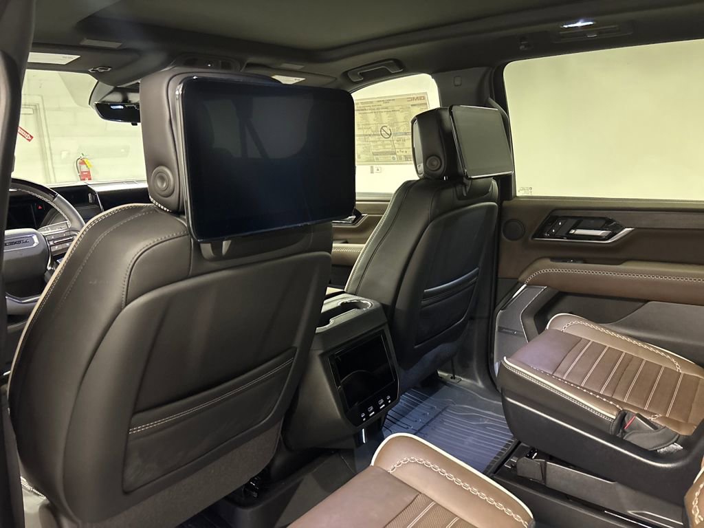 New 2026 GMC Yukon XL Denali Ultimate w/ LPO, Floor Liner Package image 32
