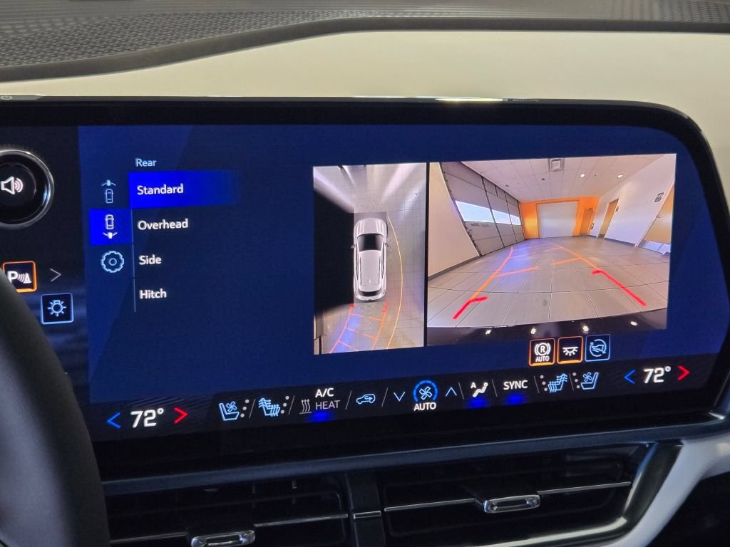 New 2026 Chevrolet Equinox EV LT w/ Convenience Package II FWD image 25