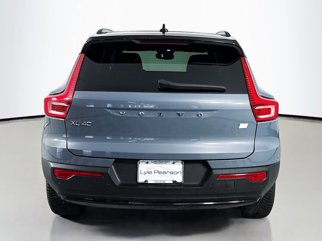 Used 2023 Volvo XC40 Recharge Plus w/ Protection Package Premier AWD/4WD image 10
