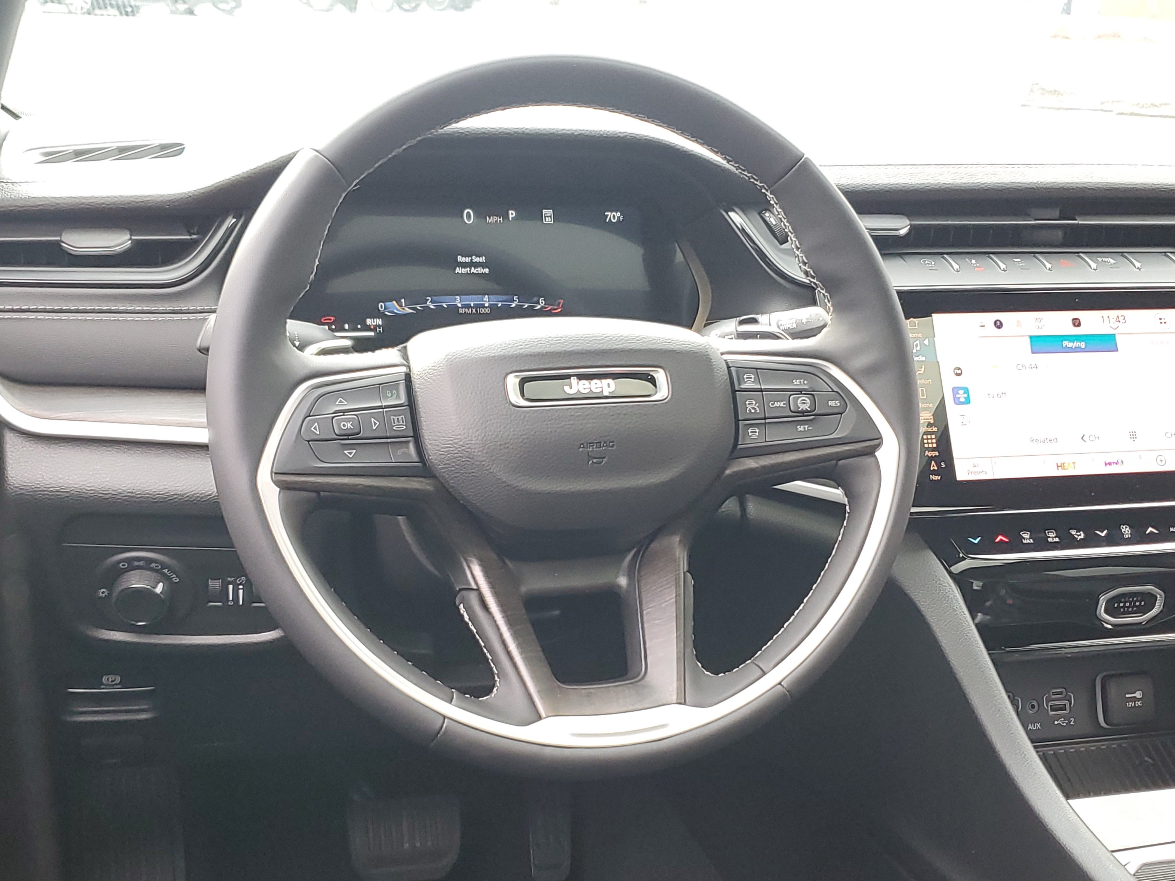 New 2026 Jeep Grand Cherokee Altitude AWD/4WD image 12