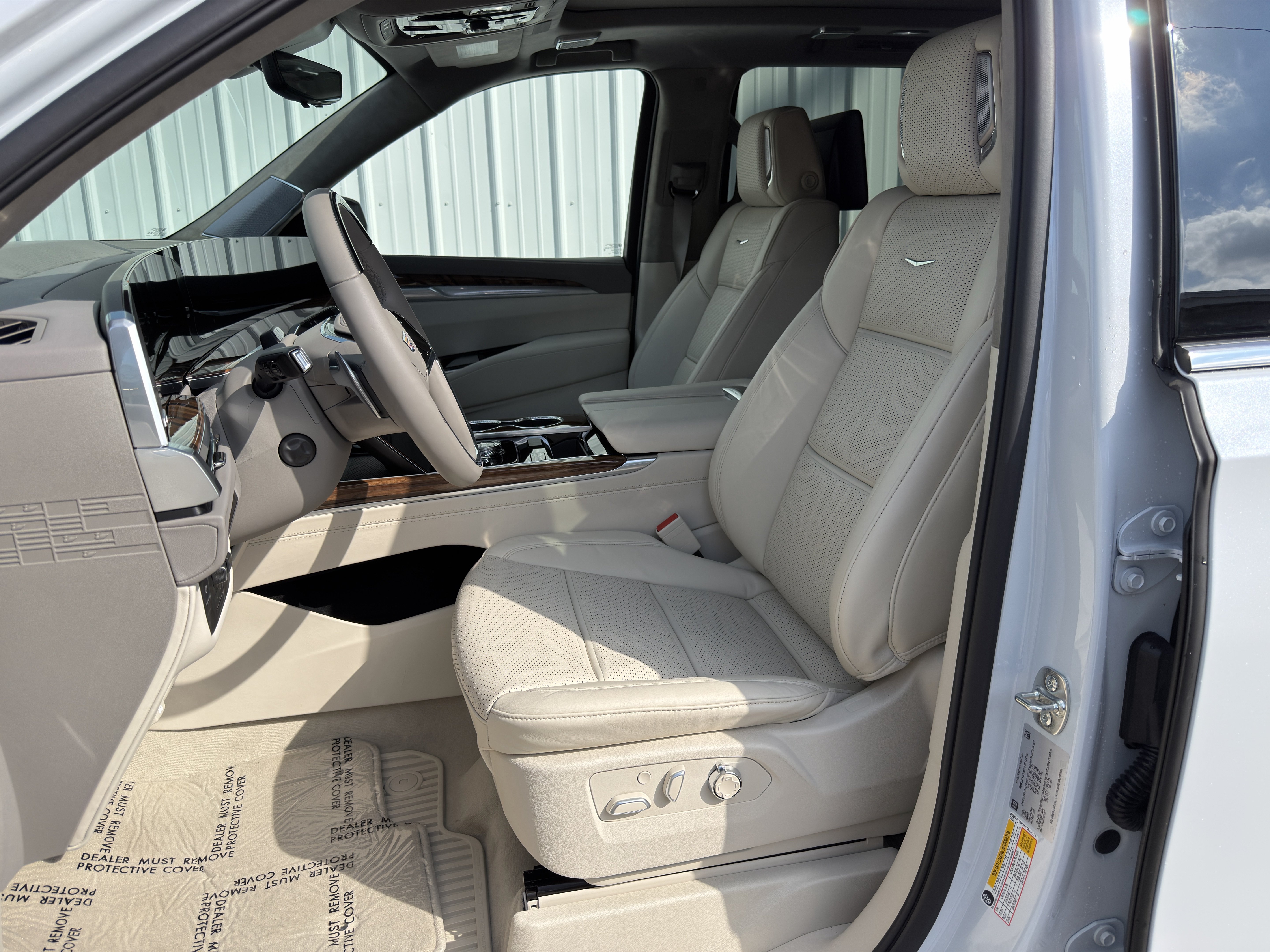New 2026 Cadillac Escalade Platinum Luxury AWD/4WD image 20