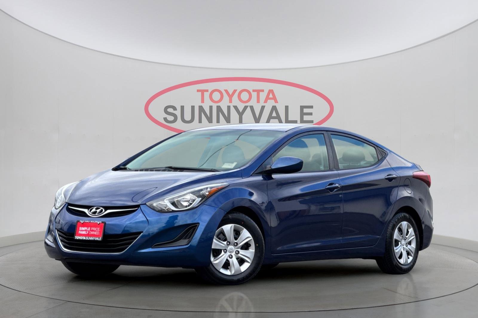 Used 2016 Hyundai Elantra SE image 1