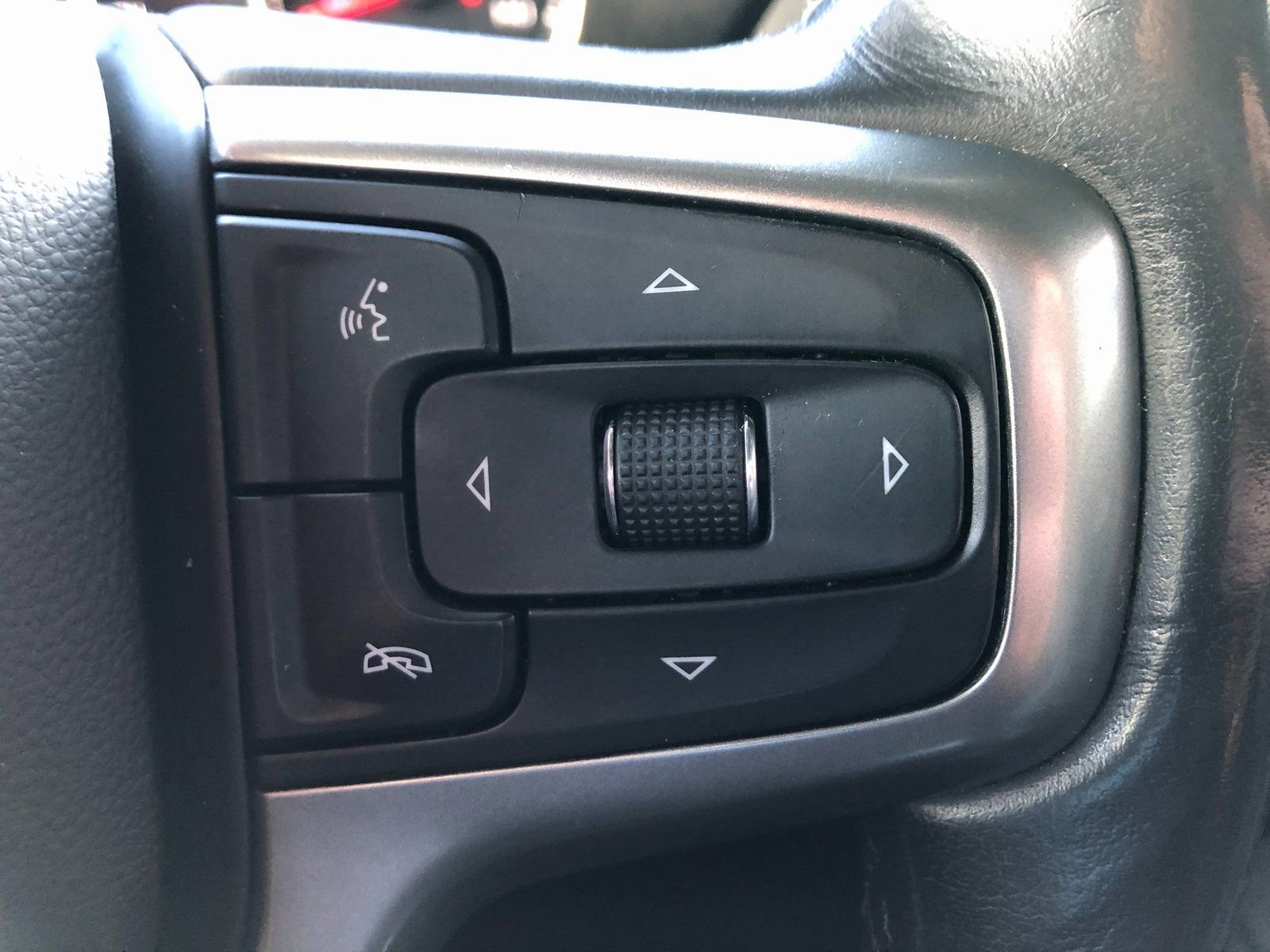 Used 2019 Chevrolet Silverado 1500 LT w/ All-Star Edition image 34