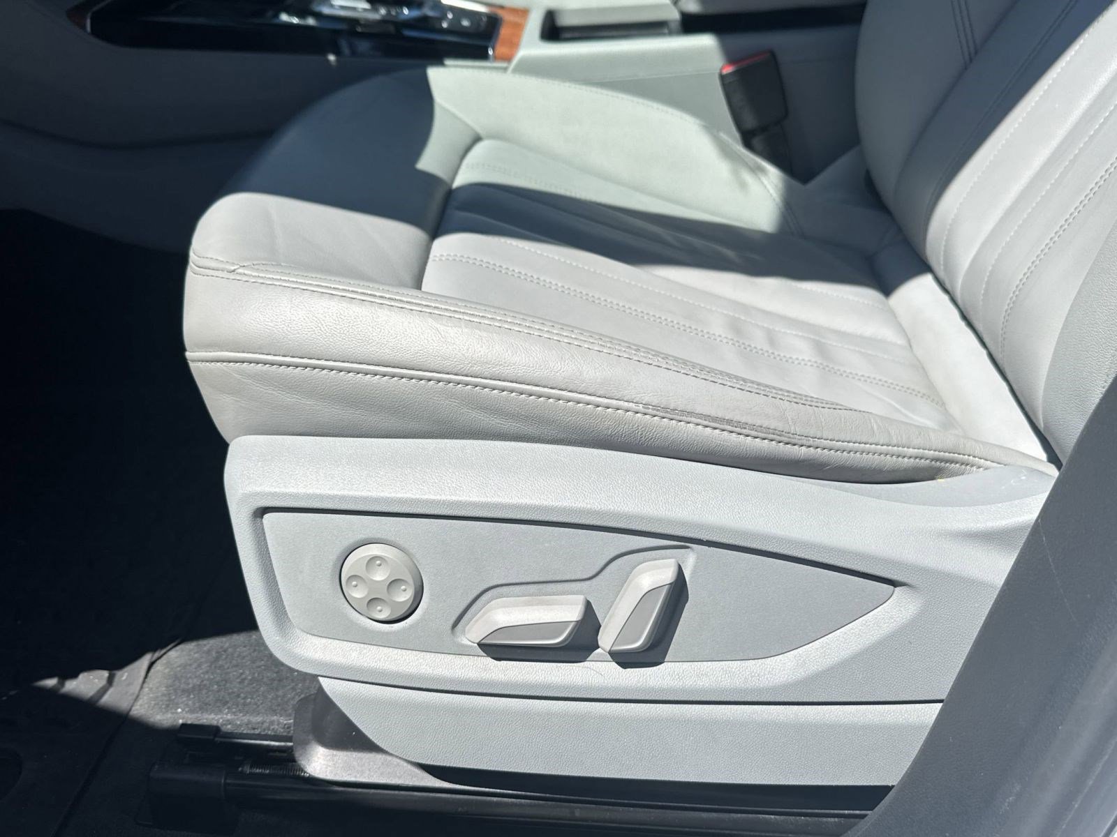 Certified 2023 Audi Q5 2.0T Premium w/ Convenience Package image 14