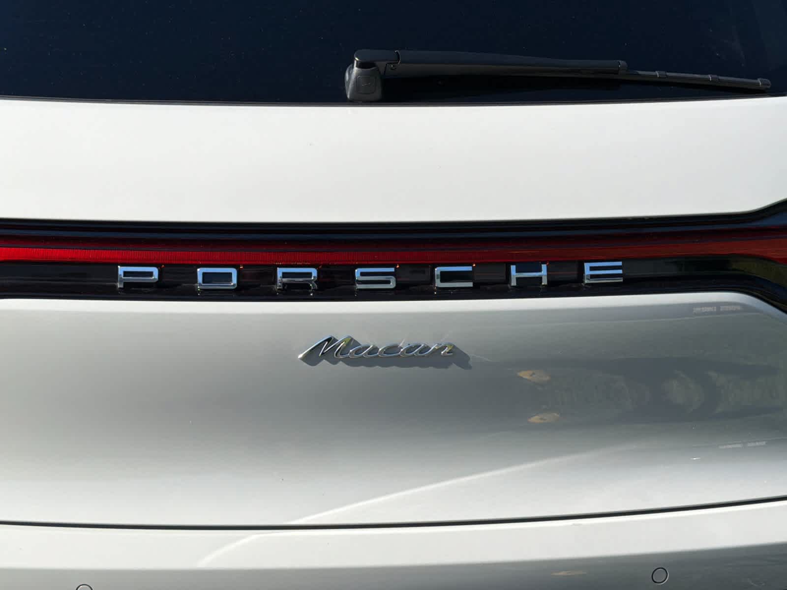 New 2026 Porsche Macan AWD/4WD image 31