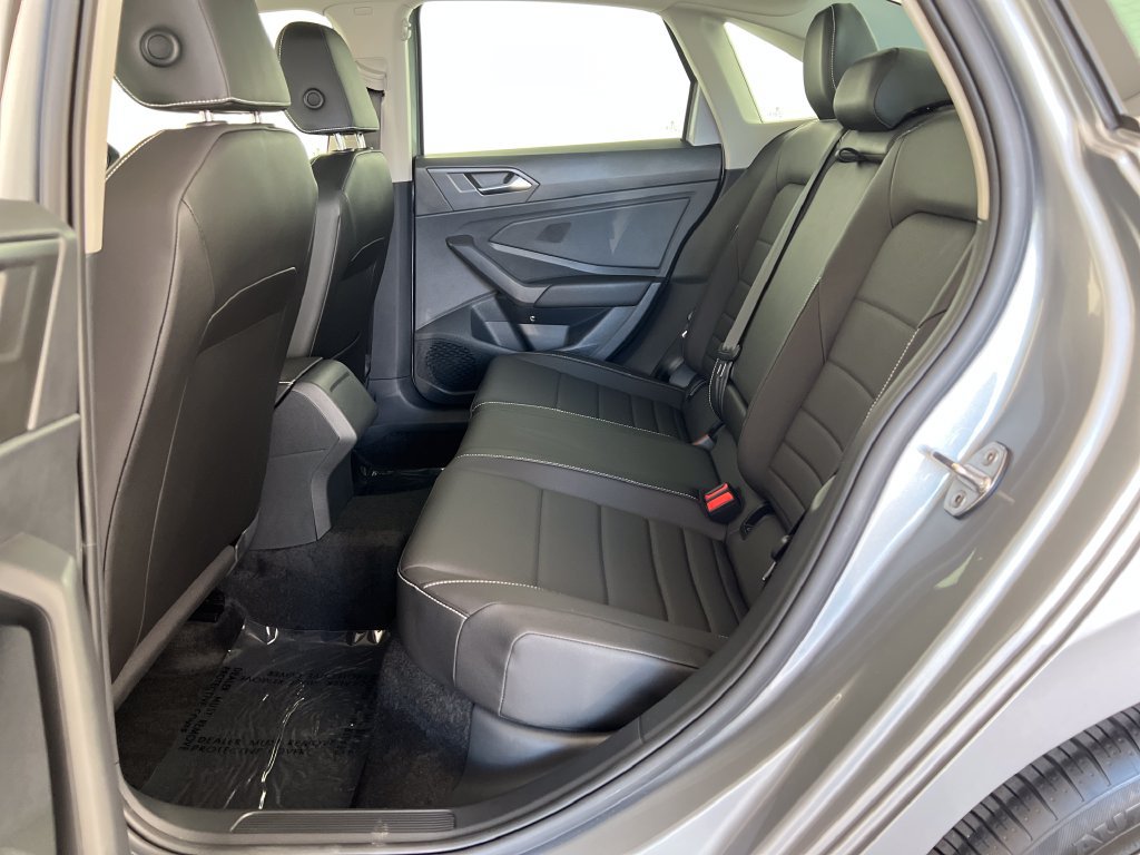 Used 2023 Volkswagen Jetta SE FWD image 26