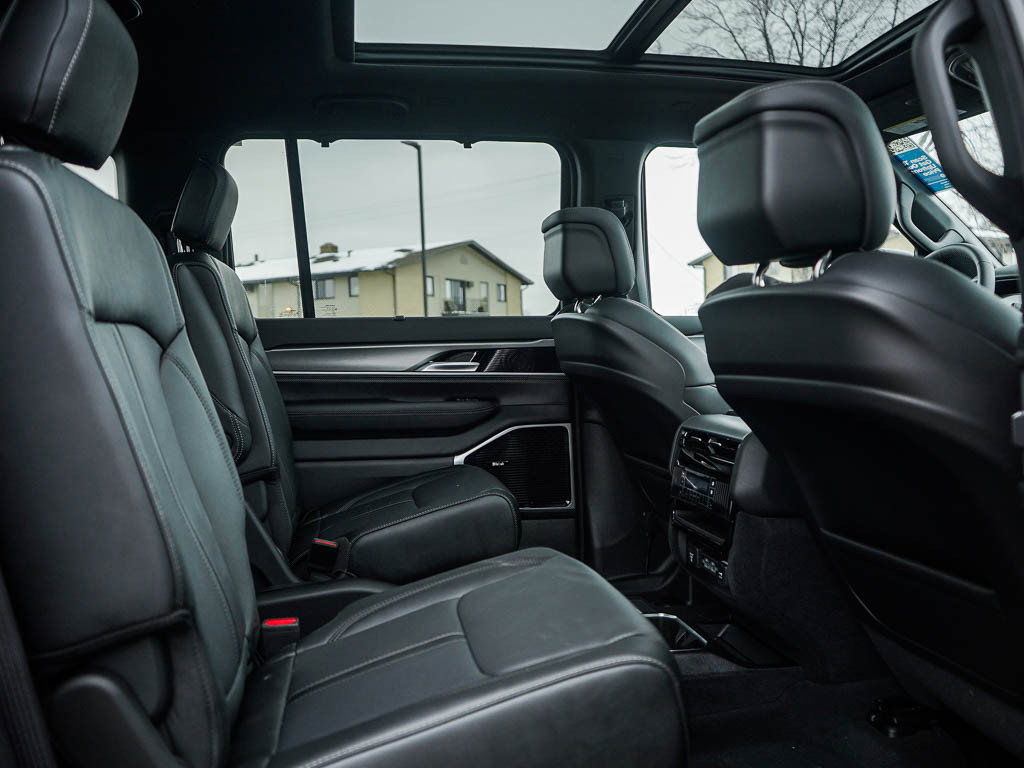 New 2026 Jeep Grand Wagoneer Limited AWD/4WD image 13