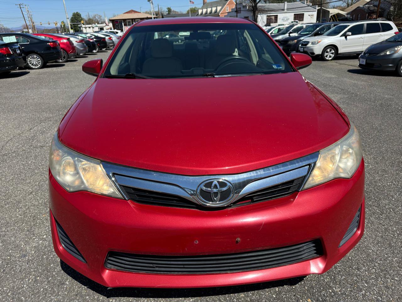 Used 2012 Toyota Camry LE image 2
