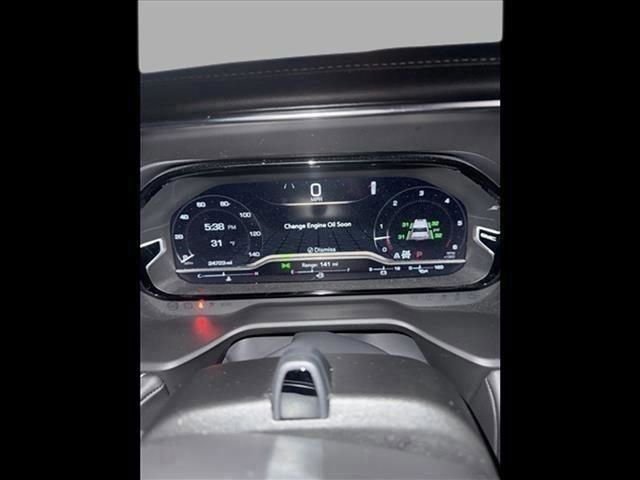 Used 2024 GMC Yukon XL Denali Ultimate image 12