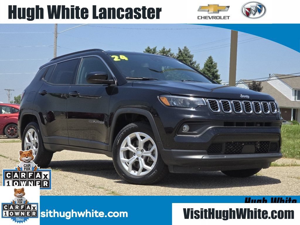 Used 2024 Jeep Compass Latitude AWD/4WD image 1