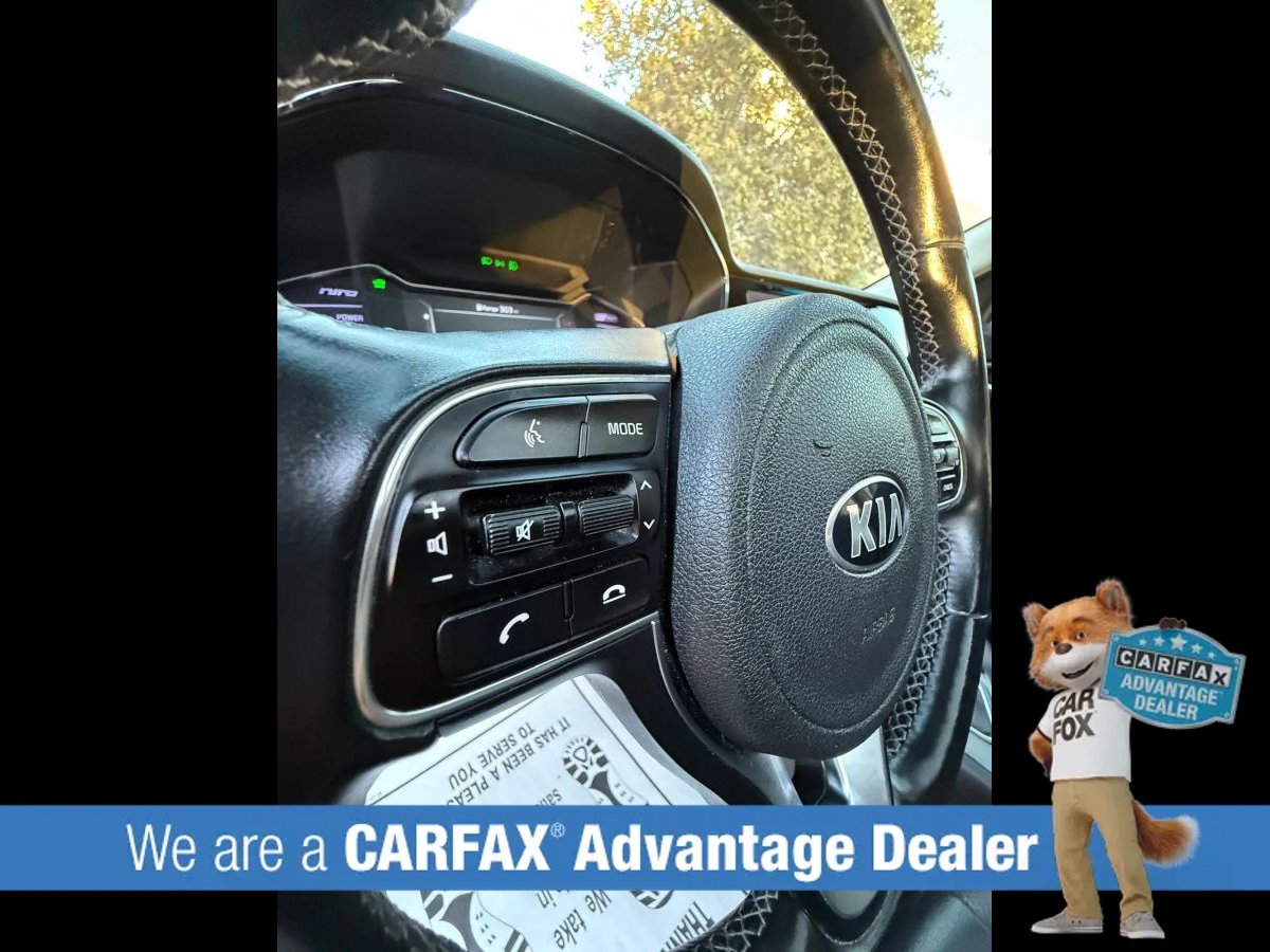 Used 2021 Kia Niro EX Premium FWD image 57