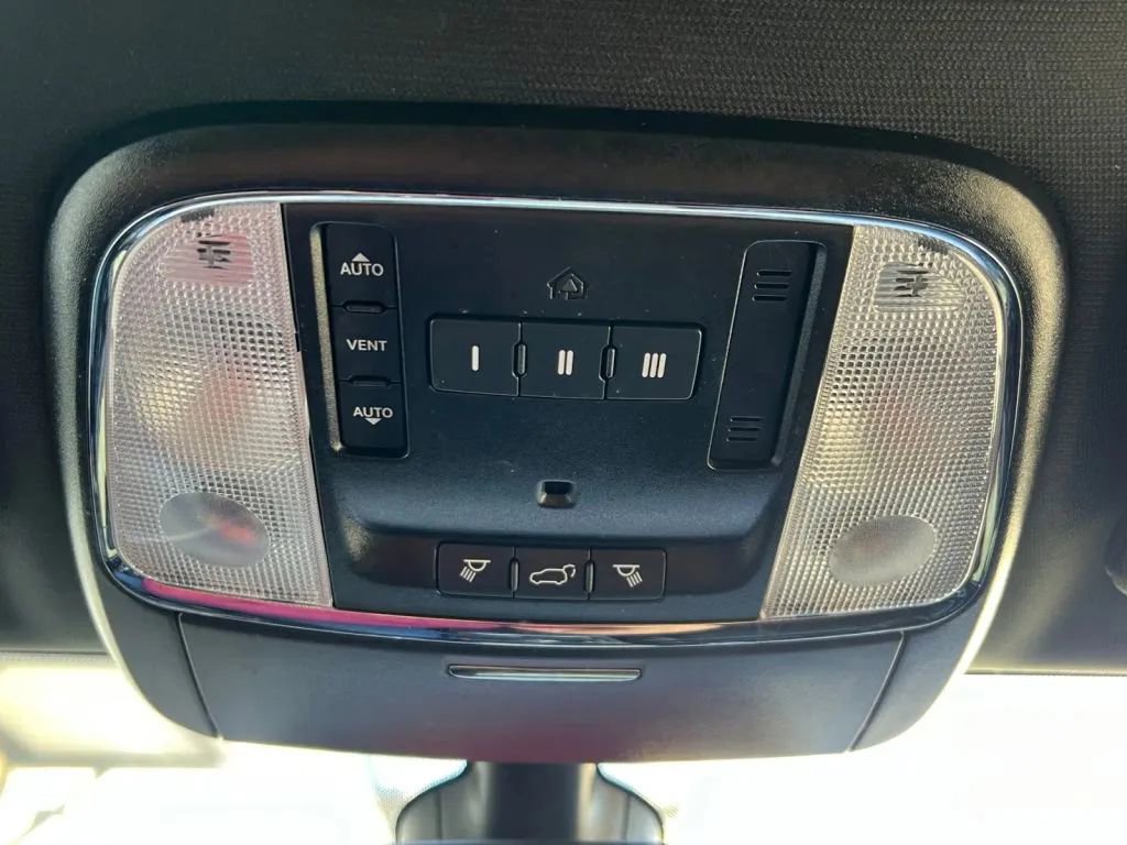 Used 2020 Dodge Durango R/T w/ Blacktop Package image 48