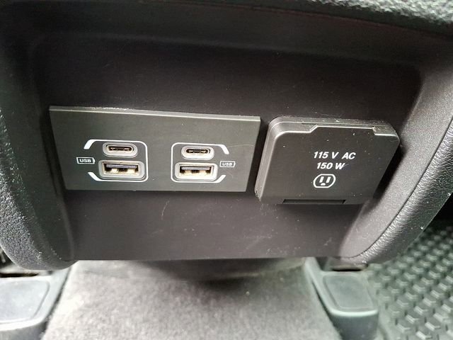 Used 2021 Jeep Cherokee Limited image 11