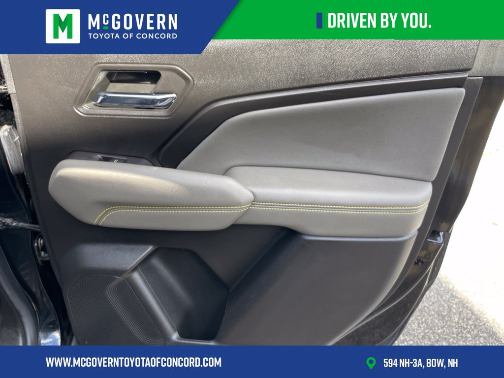 Used 2023 Chevrolet Colorado ZR2 AWD/4WD image 25