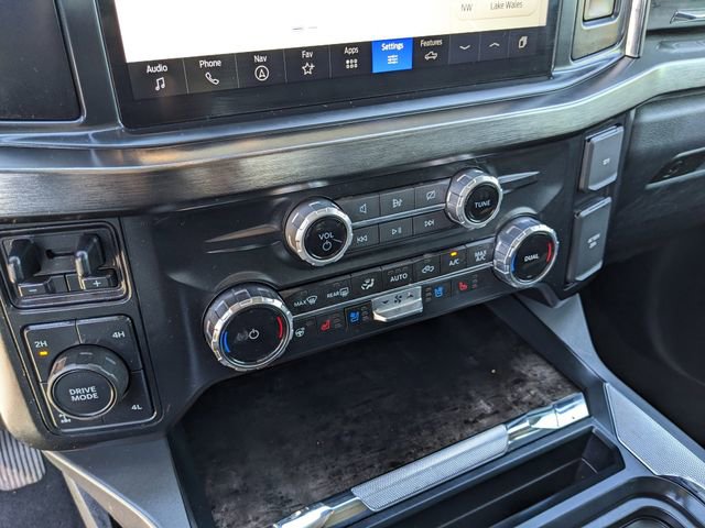 Used 2024 Ford F250 Lariat w/ FX4 Off-Road Package image 24