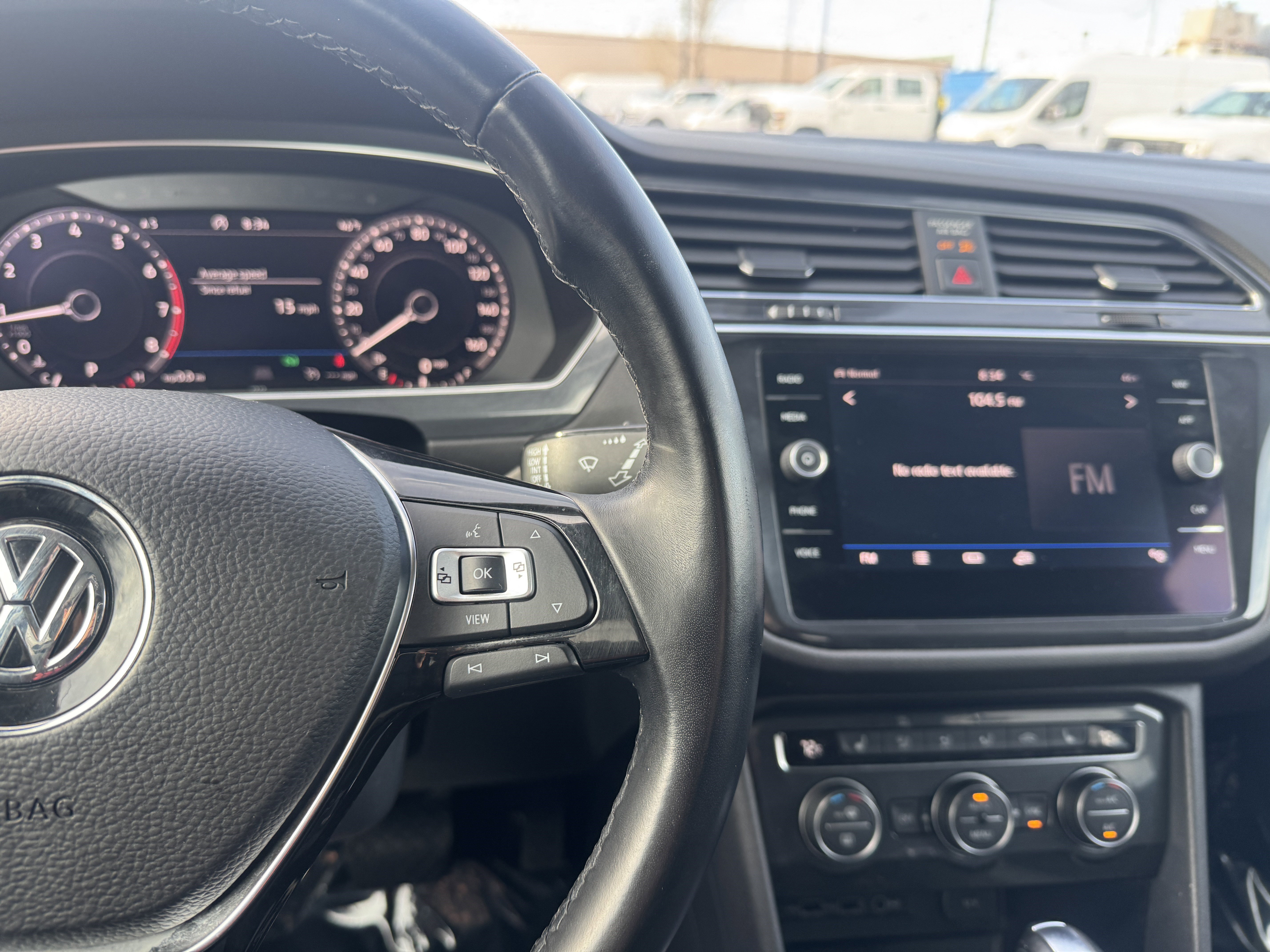 Used 2019 Volkswagen Tiguan SEL image 25