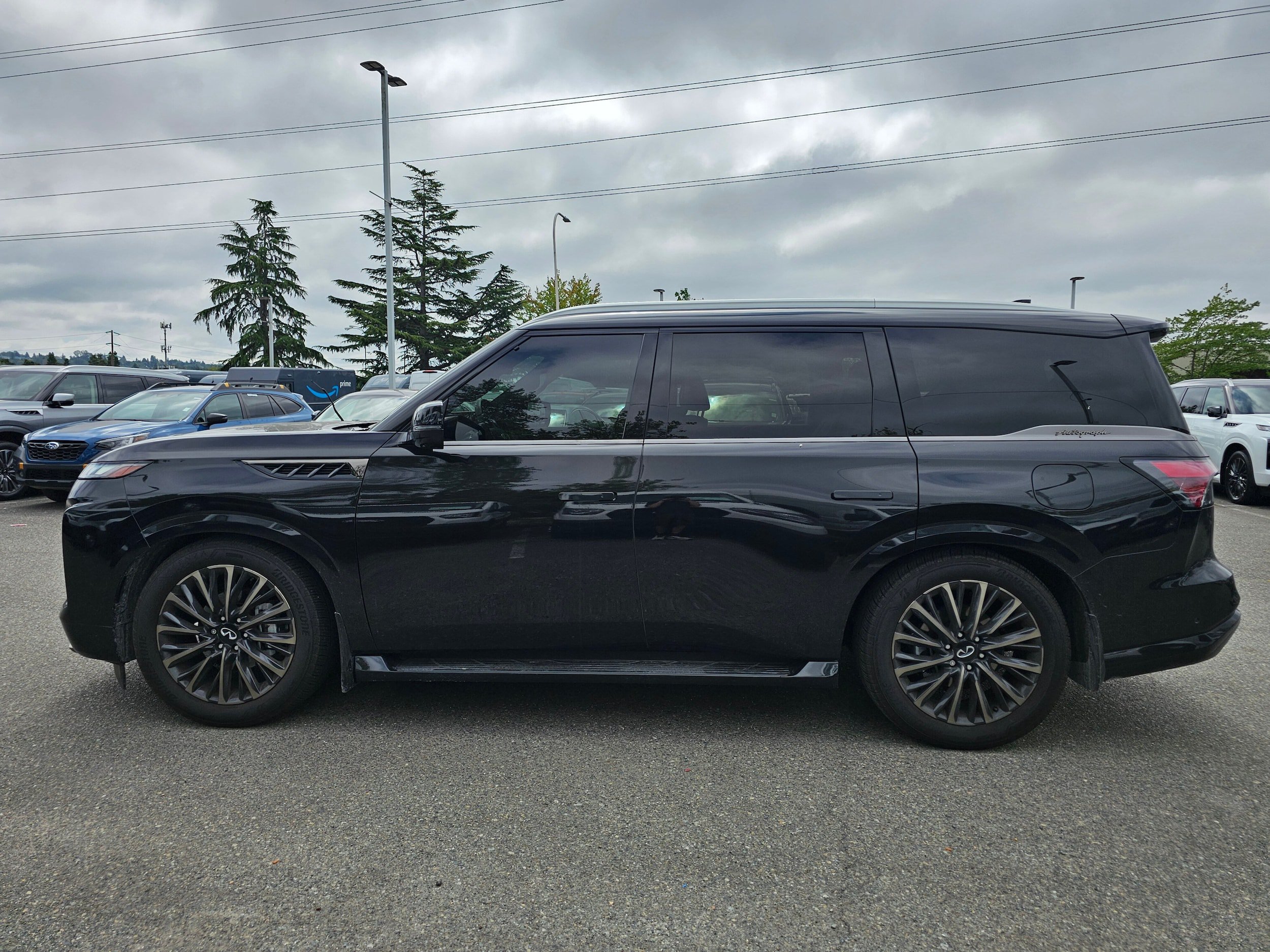 Used 2025 INFINITI QX80 Autograph AWD/4WD image 8