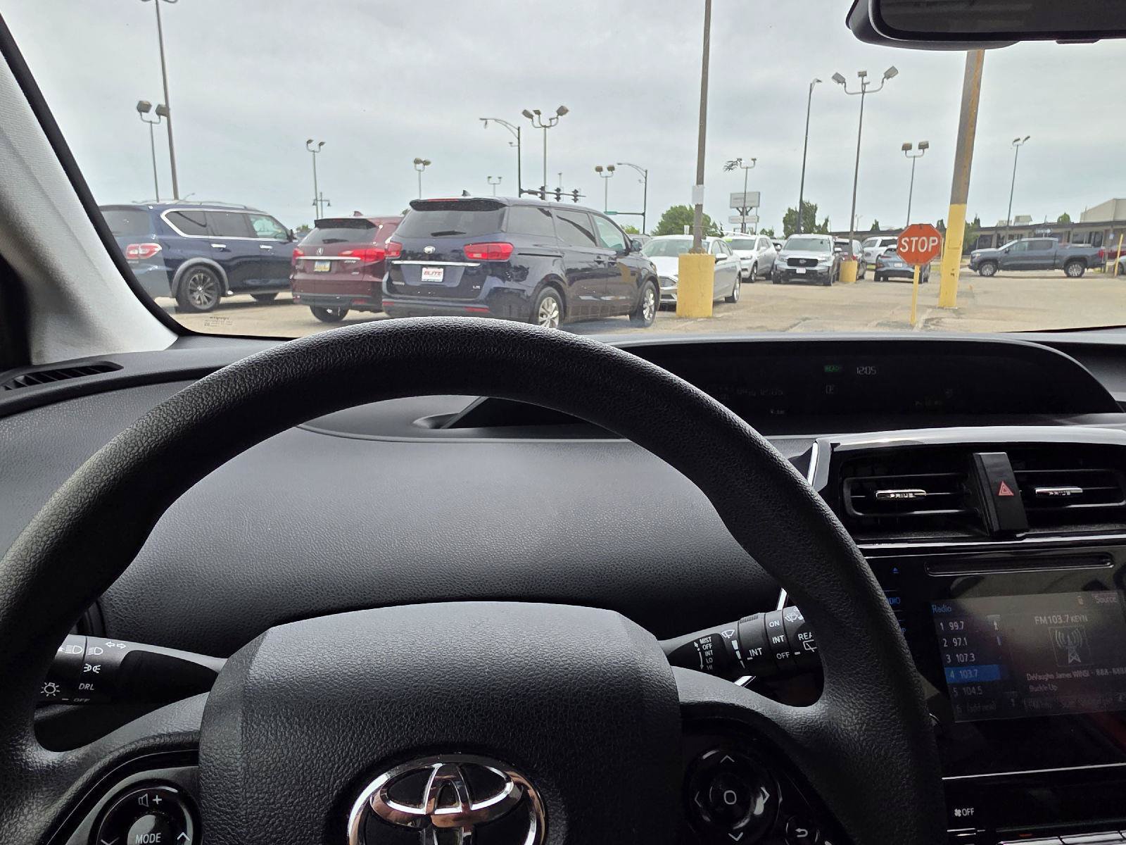 Used 2019 Toyota Prius LE FWD image 26
