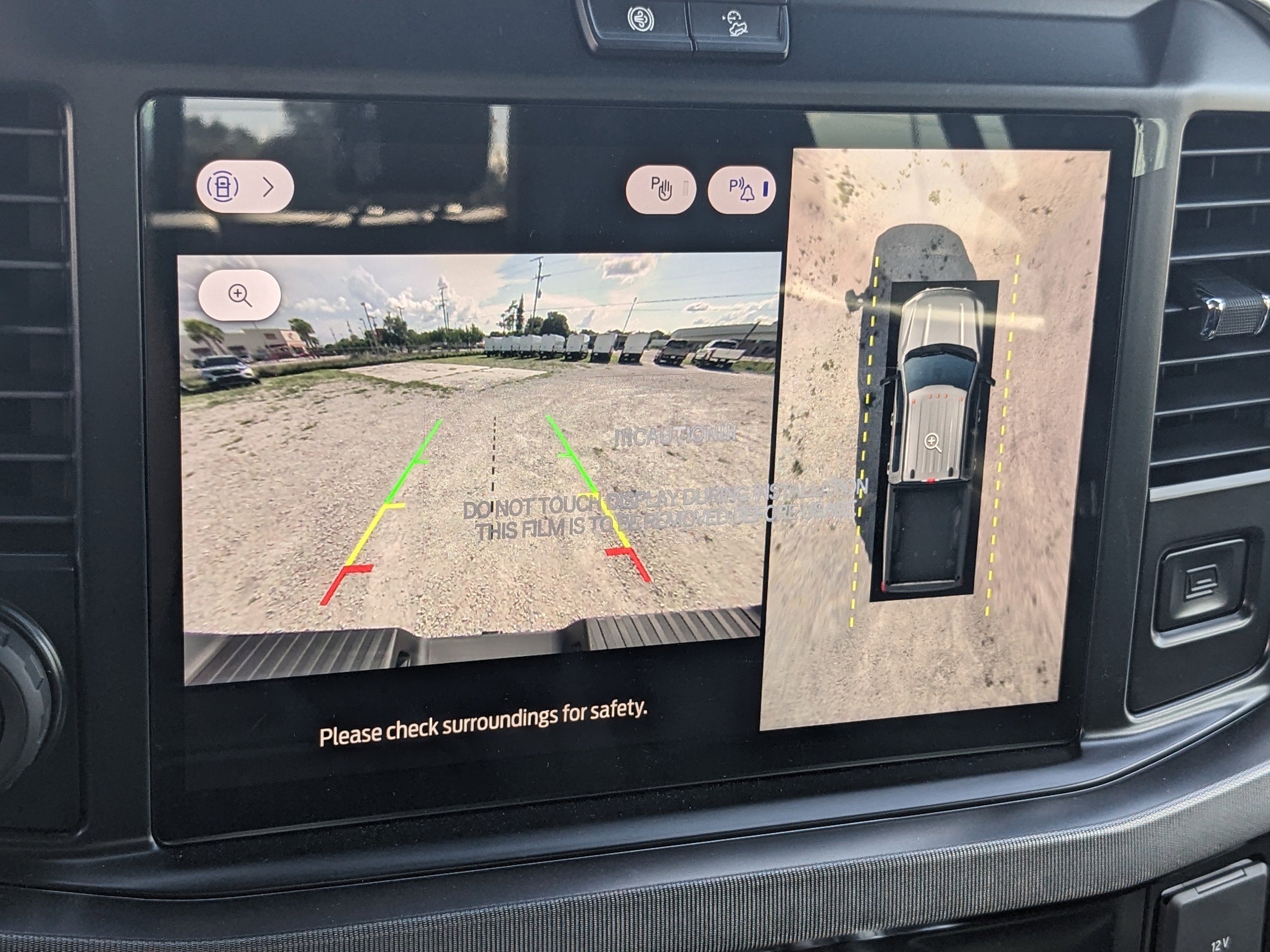 New 2025 Ford F250 Platinum image 29