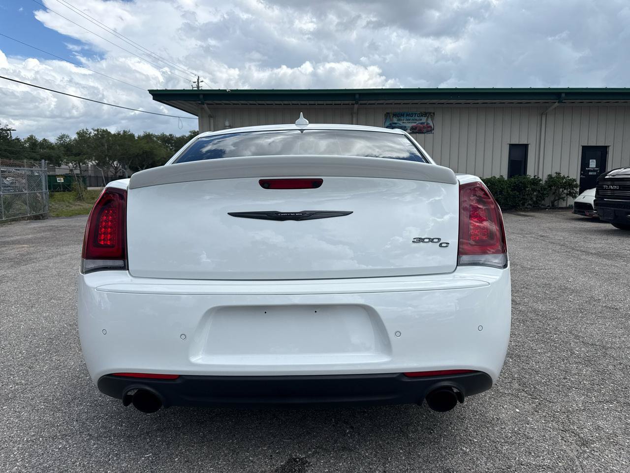 Used 2023 Chrysler 300 C RWD image 13