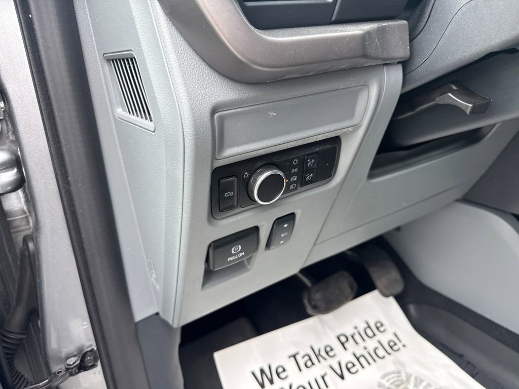Used 2025 Ford F150 Lightning XLT AWD/4WD image 26